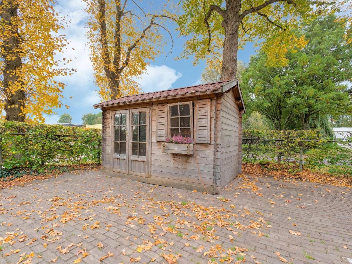 Cozy Holiday Home By The Canal In Dwingeloo Exteriér fotografie